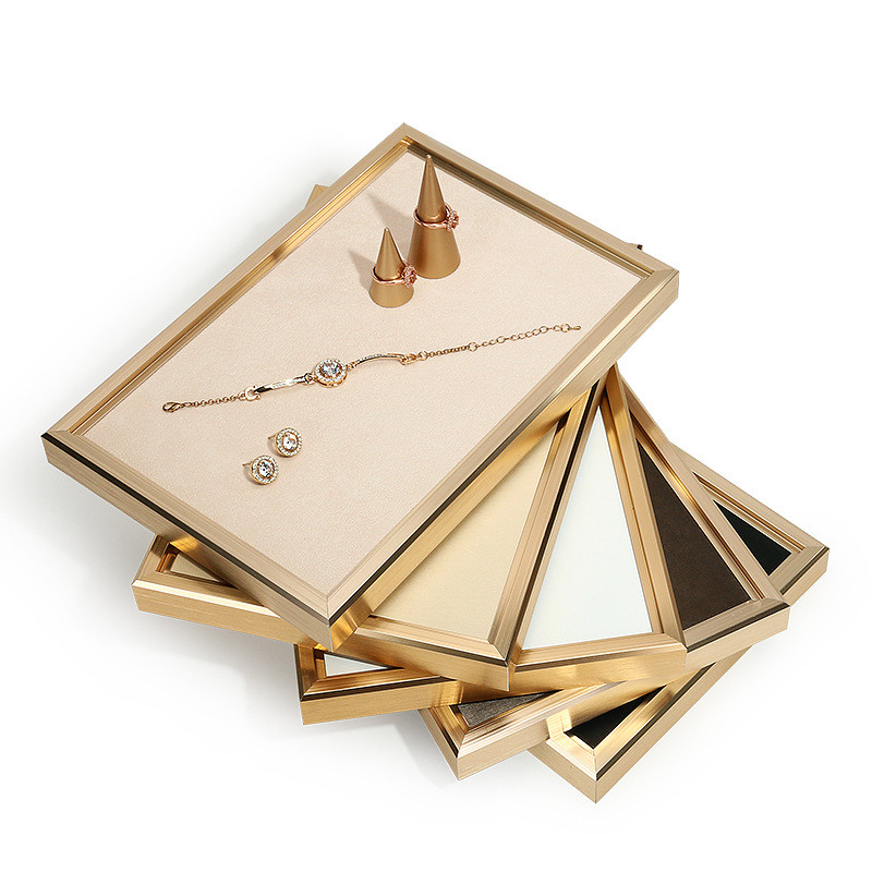 Bar Cart Gold - ホワイトメタルのジュエリーディスプレイ,ゴールドカラーのメタルフレーム,ジュエリー収納ボックス
