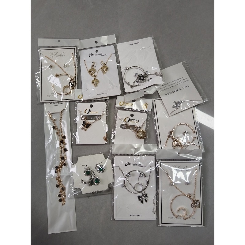 2026-45ピース ゴールドジュエリー ミステリージャー  - Bar Cart Gold のレビューと価格